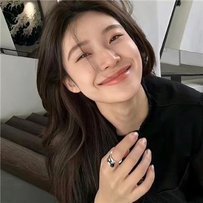 星与月是天上的洞